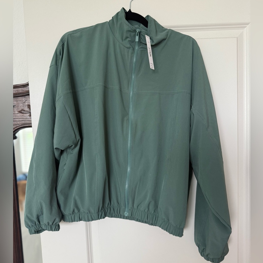 NWT - Victoria’s Secret Pink windbreaker jacket - size L